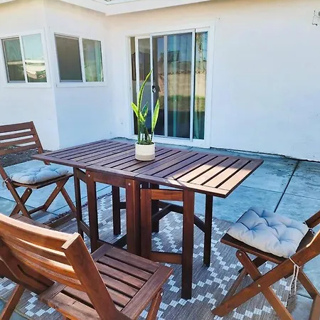 Holiday home Gorgeous Newly Remodeled House Near Beach/disneyland