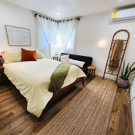 Holiday home Gorgeous Newly Remodeled House Near Beach/disneyland Garden Grove