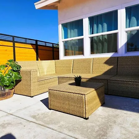 Gorgeous Newly Remodeled House Near Beach/disneyland