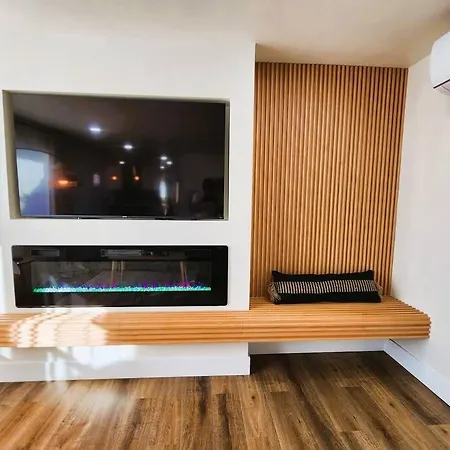 Holiday home Gorgeous Newly Remodeled House Near Beach/disneyland