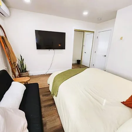 Gorgeous Newly Remodeled House Near Beach/disneyland * Garden Grove