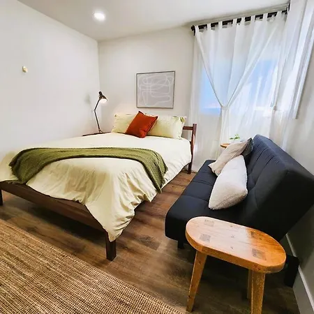Gorgeous Newly Remodeled House Near Beach/disneyland