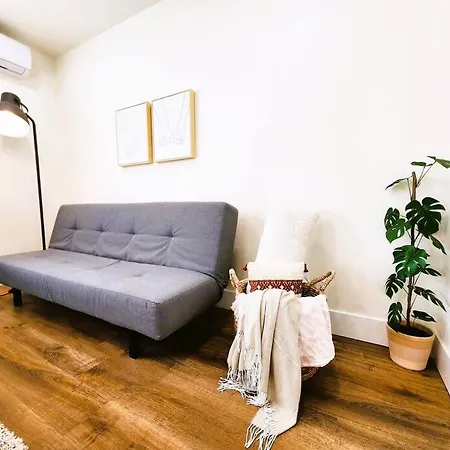 Gorgeous Newly Remodeled House Near Beach/disneyland